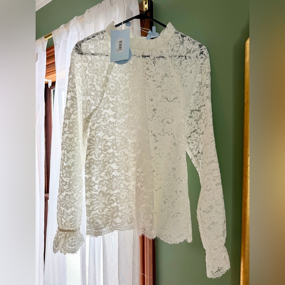 NWT Hill House Millie lace top